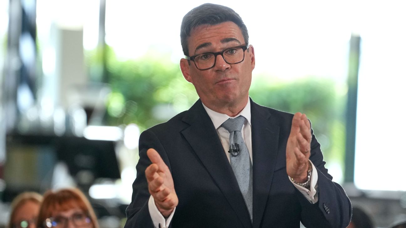 英国首相伯恩汉姆要求因凡蒂诺辞职，世界杯计划遭抵制